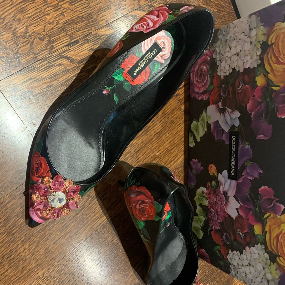Brand new Dolce Gabbana floral shoes